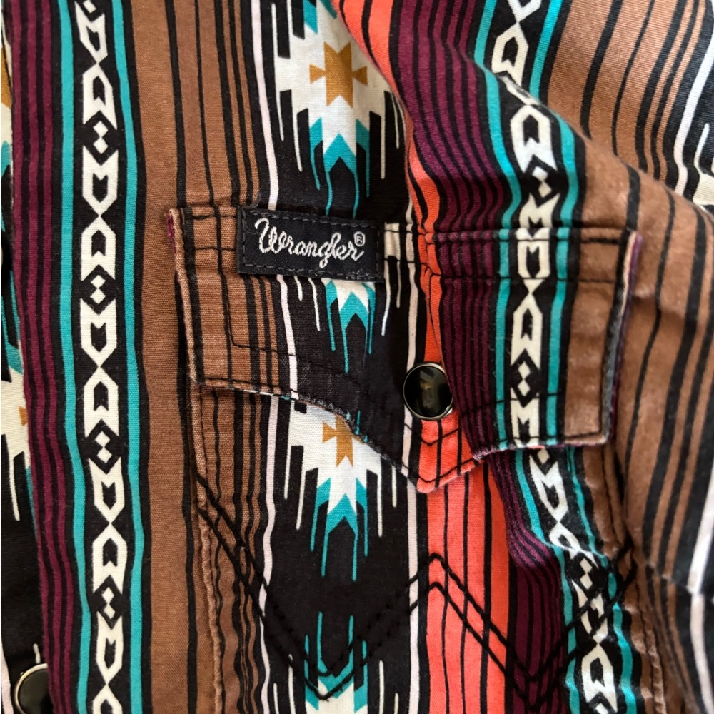 Wrangler Women's Multicolor Patterned Button Down… - image 3